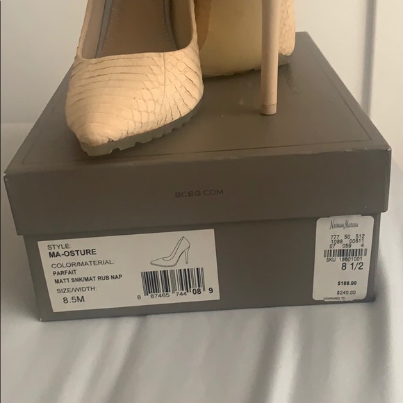 Bcbg Snake Skin pump - Picture 2 of 4